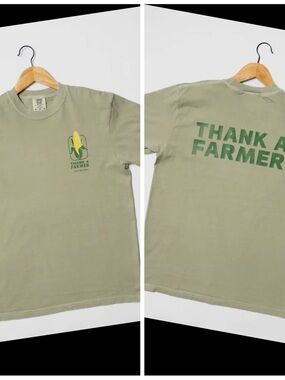 Thank A Farmer Corncob Graphic Tee in Sage Green